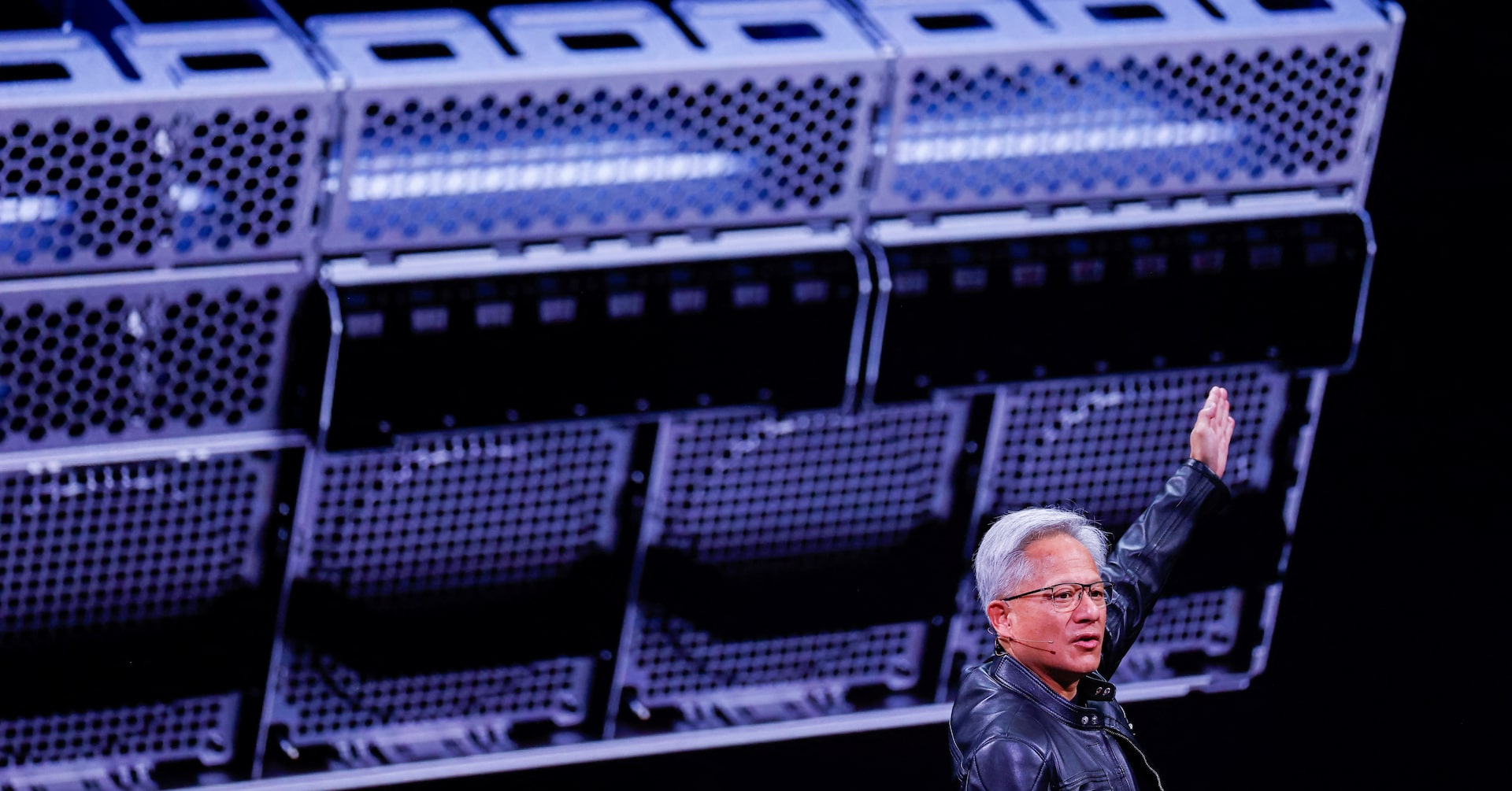 エヌビディアＣＥＯ、米の対中ＡＩ半導体輸出規制は「失敗」