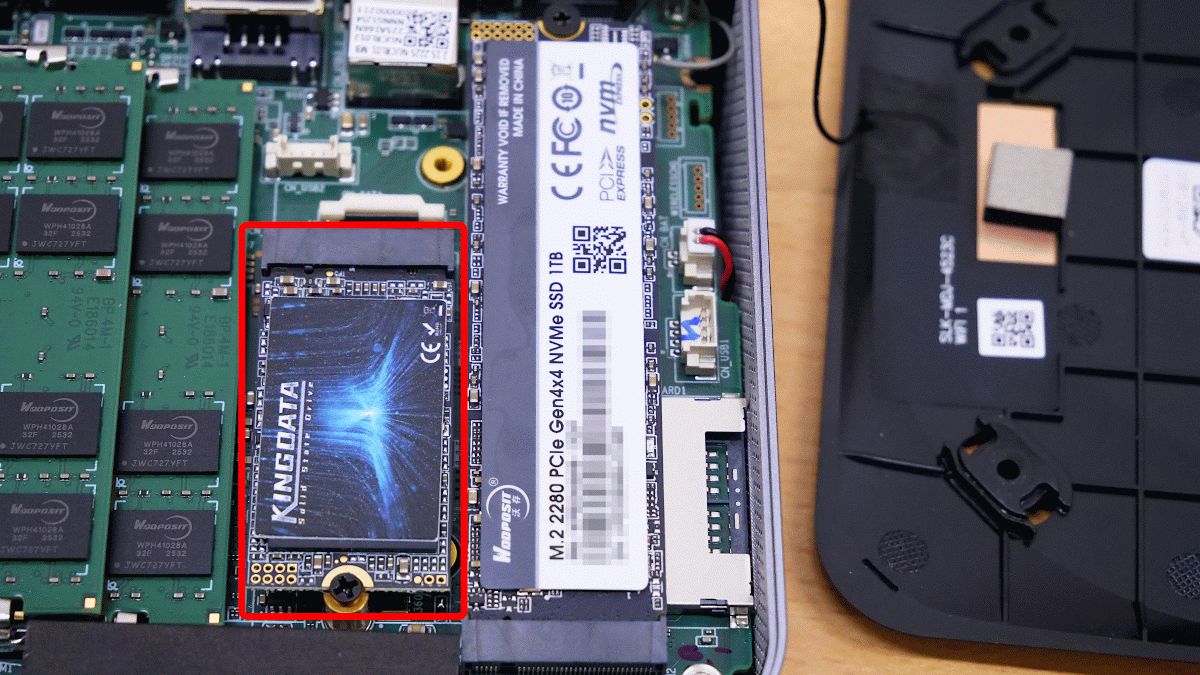 ミニPCのストレージを増設してみた＆増設中にWi-Fi用の線が抜けたらこうやって戻す