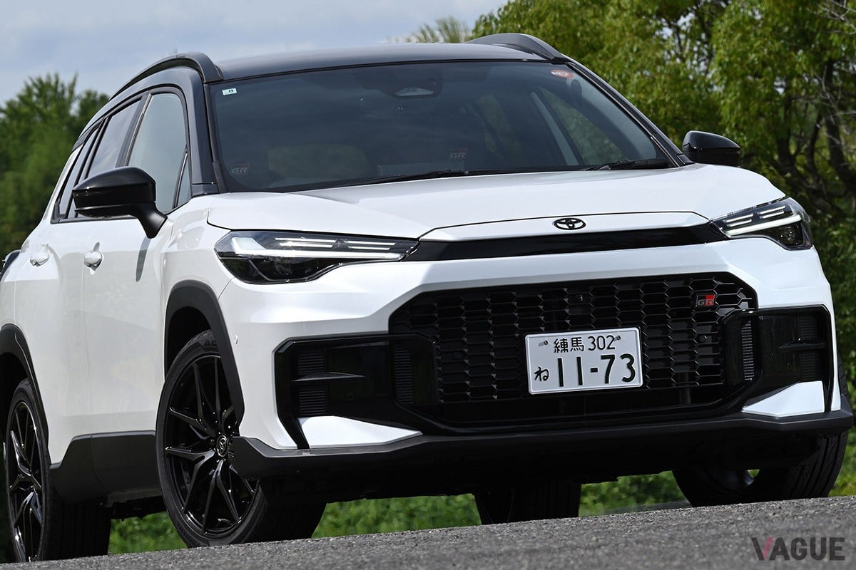 トヨタの“新スポーティSUV”「カローラ クロス GRスポーツ」のディテールとは？ スポーツカーづくりのノウハウを開発に応用！ 気になる受注再開の時期は？