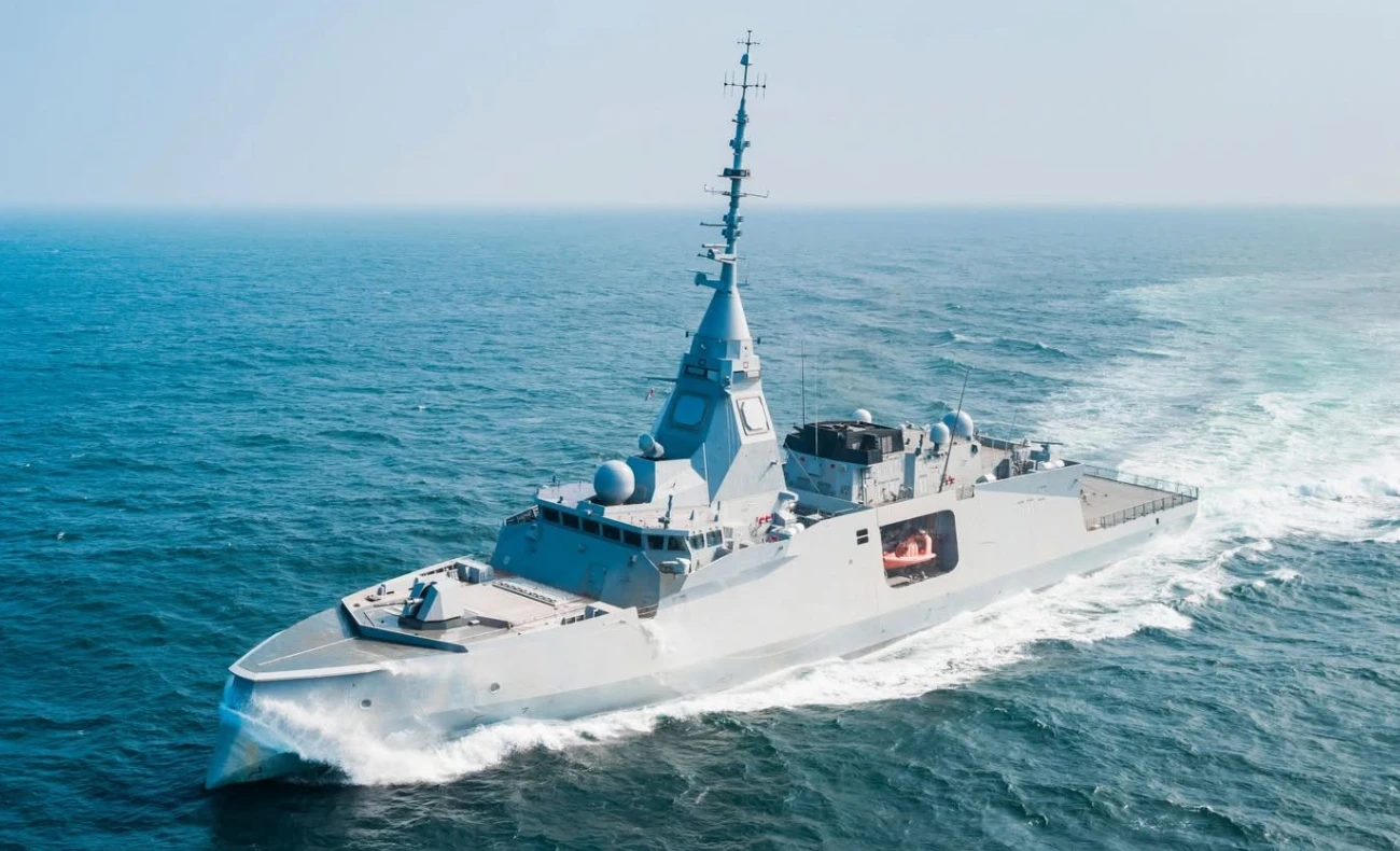 フランス、日本が艦艇輸出を狙うインドネシアにフリゲートを売り込み