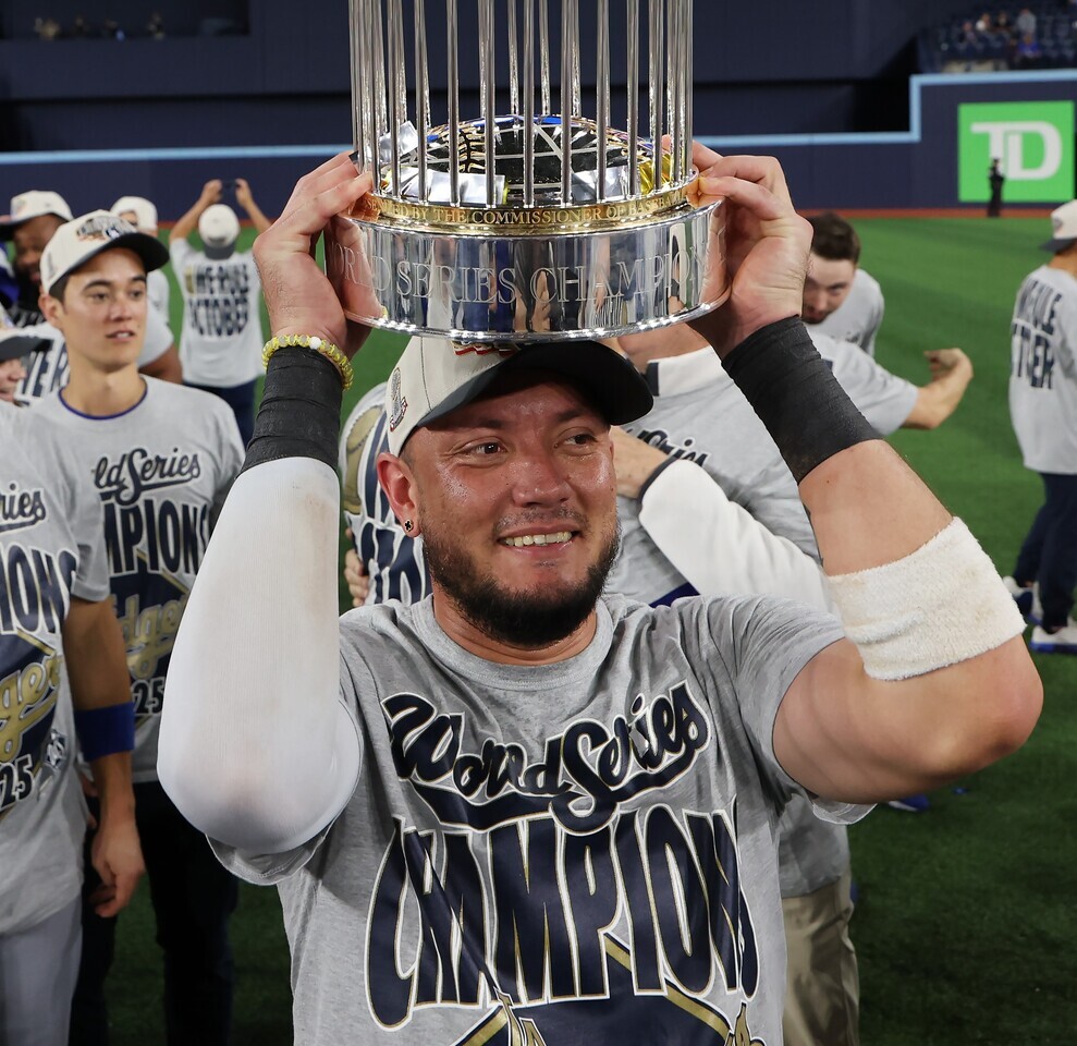 ロハスのWS起死回生弾の直前、スミスが告白したまさかの心境「ショウヘイのために…」 今オフFAも貢献度を強調「ミギーは素晴らしいチームリーダーだ」