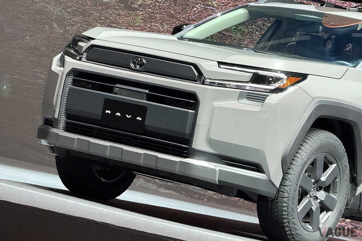 世界中が大注目！ ミドルSUV 6代目トヨタ新型「RAV4」世界初公開から1か月 ネットでのさまざまな反響とは