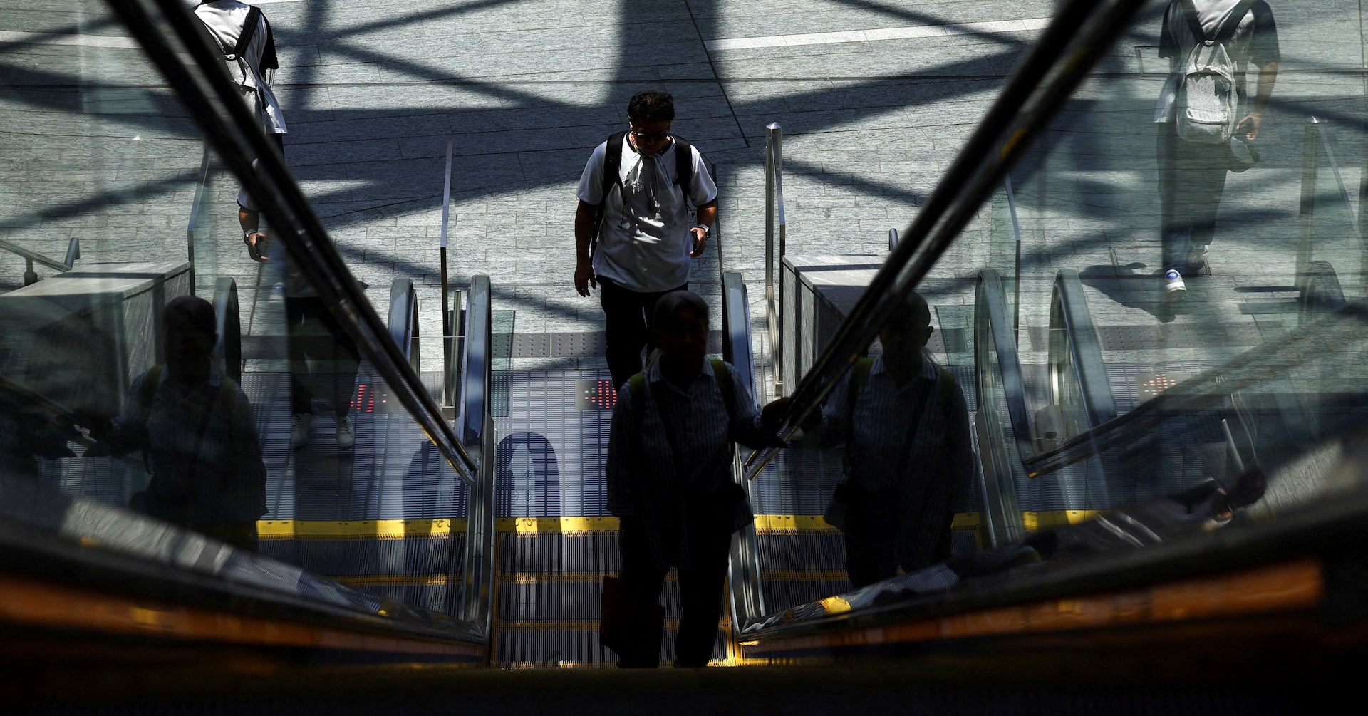 6月実質賃金1.3％減、マイナス幅今年最少 名目の伸び加速＝毎勤統計