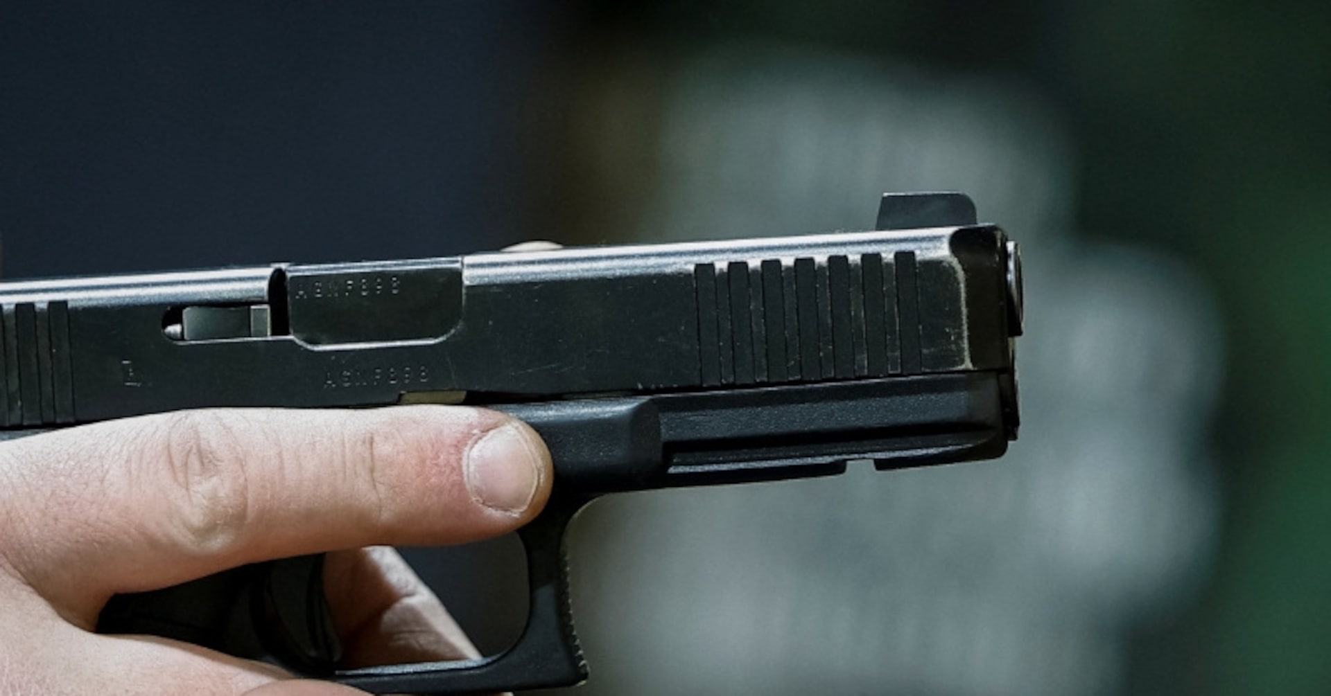 アングル：戦火のウクライナで銃規制緩和論、乱射事件受け