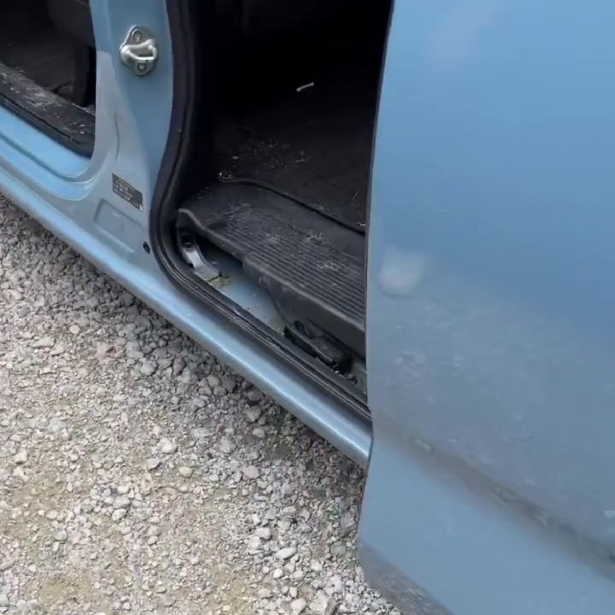 お客さんが返却したレンタカー→掃除しようとドアを開けたら…… スタッフ驚きの光景に「えええ！」「この車あげちゃお」