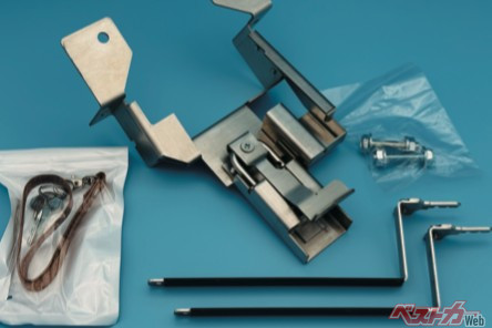 狙われやすいアル／ヴェルとランクル用の車両盗難防止グッズ登場！ 電子と物理で二重ロック！