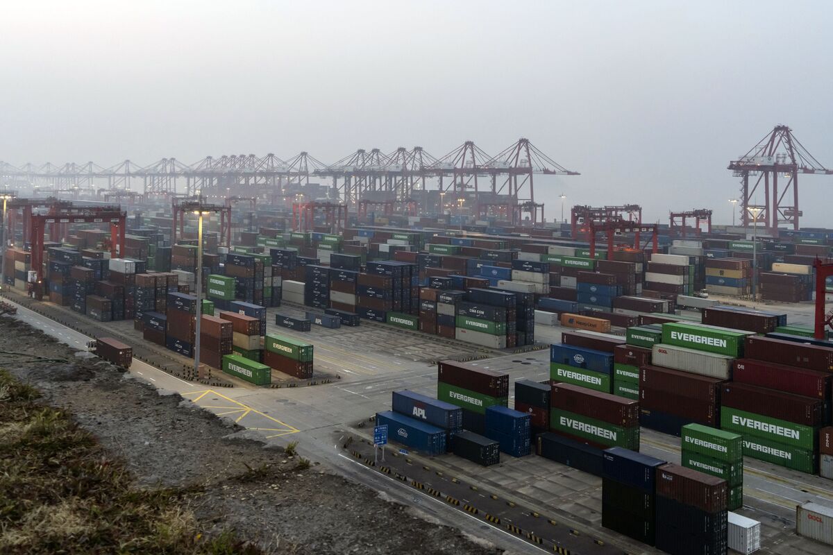 中国が即座に報復措置発表、トランプ政権は予定通り10％対中関税発動
