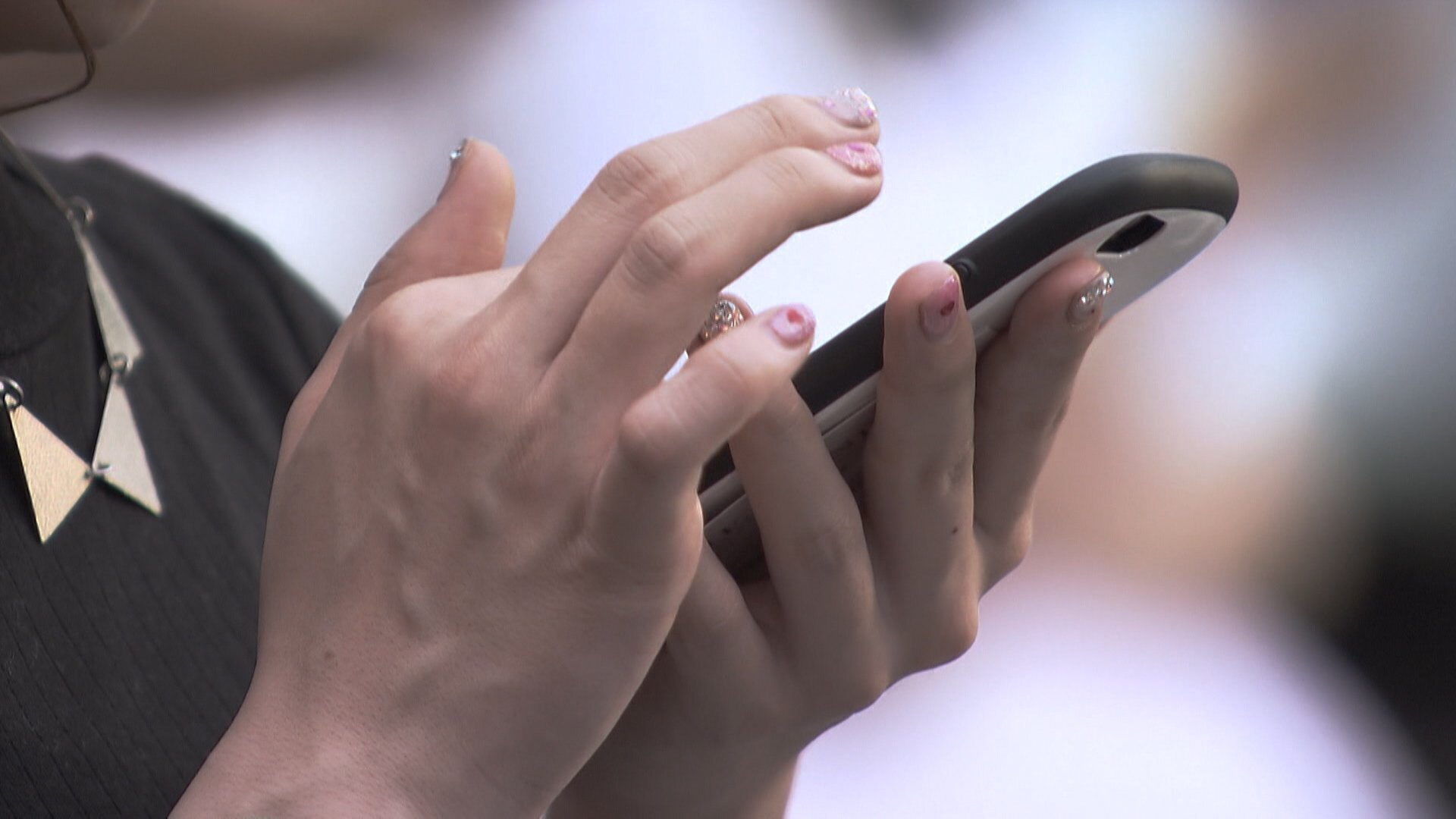 【注意】「スマホ認知症」急増…「脳のオーバーワーク」で記憶障害など発生 危険度チェックリストも 対策は「デジタルデトックス」