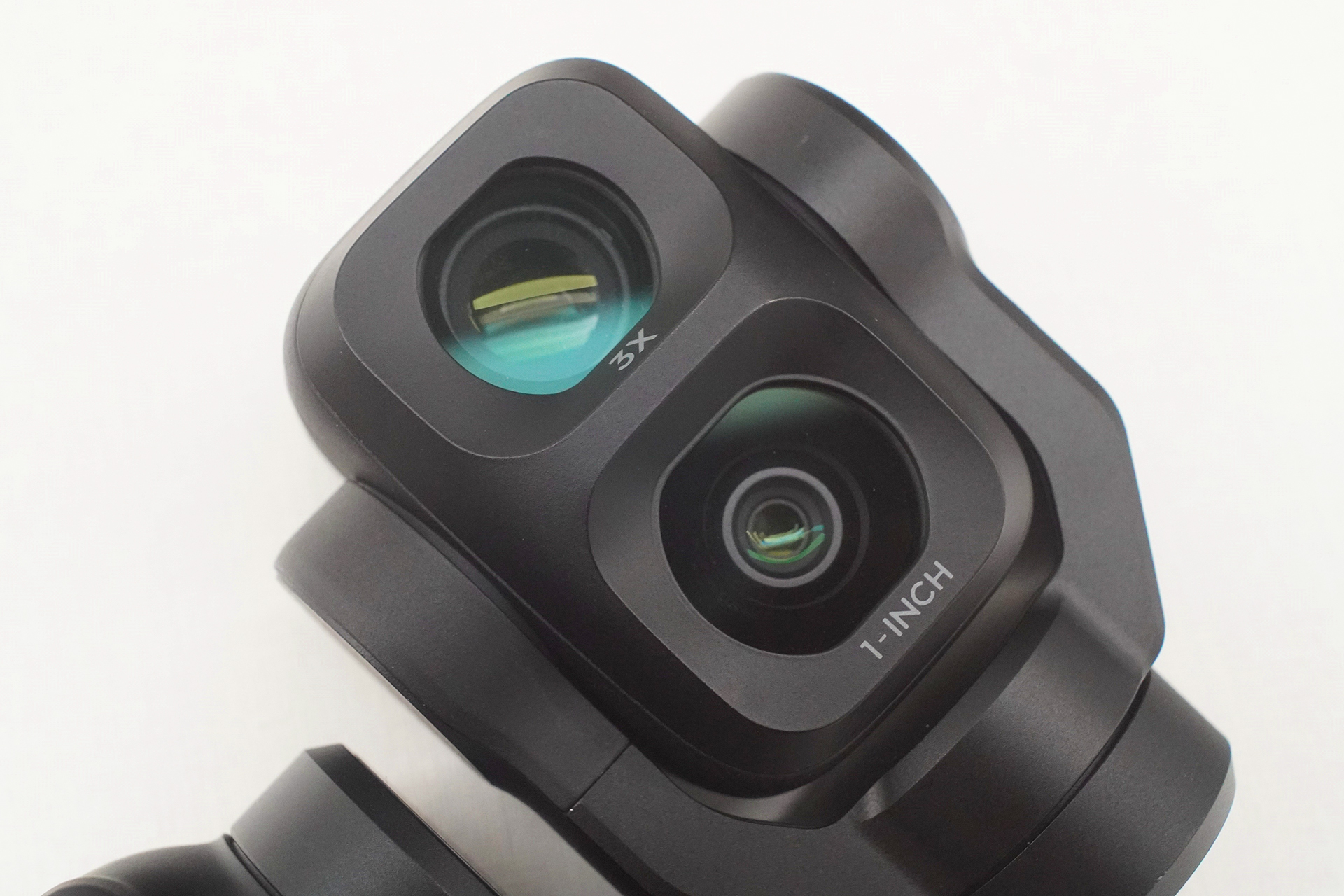 ジンバルカメラもデュアル時代に。DJI「Osmo Pocket 4P」の実力は？