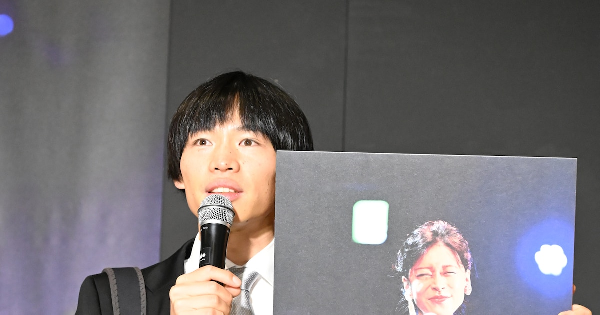 カメラマンはかが屋加賀、中森明菜写真展が開幕「感動した瞬間、全部でシャッターを切った」