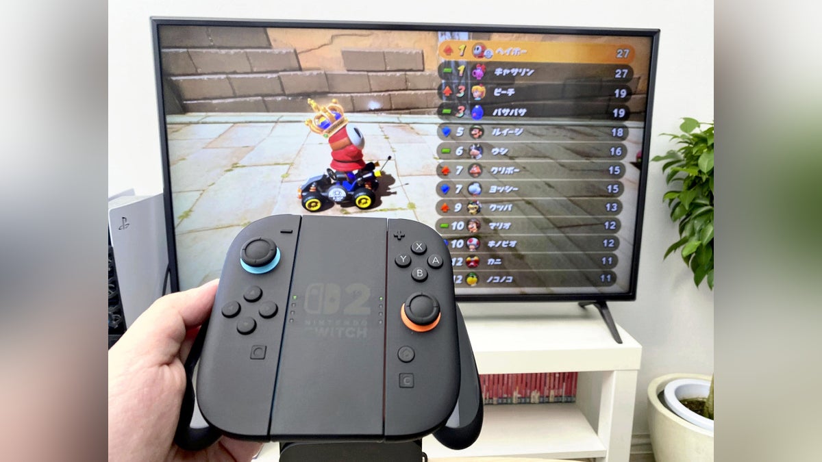 ニンテンドースイッチ２を発売日に入手した記者が緊急リポート…まさに「正統進化」だが長時間遊ぶと気になる点も