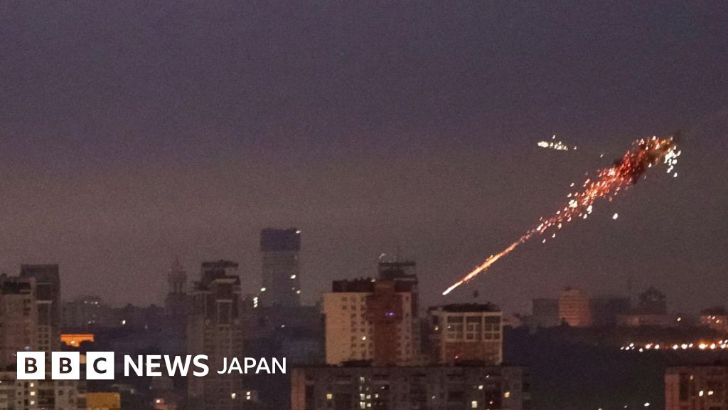 ゼレンスキー大統領、ロシアの「卑劣」な12時間空爆を非難