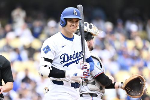 大谷翔平、３試合連続の盗塁成功 「１番DH」でマーリンズ戦 ２戦連発８号出るか／速報中