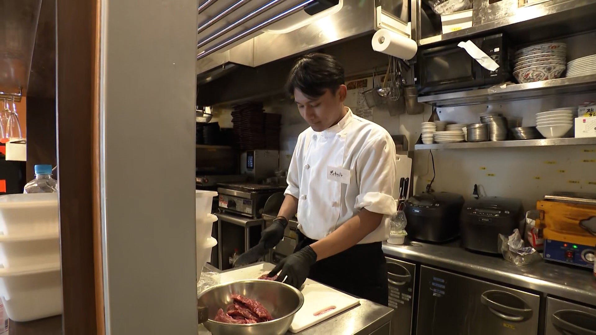 飲食店ピンチ?「特定技能1号」上限超えで外国人受け入れ停止に 人材確保に悩む外食業側は上限引き上げ求める