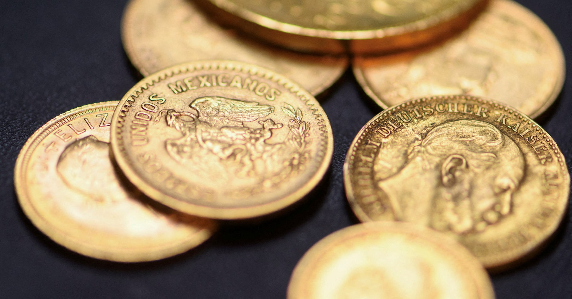 アングル：金価格、年内6000ドルも 地政学リスクと中銀購入が後押し