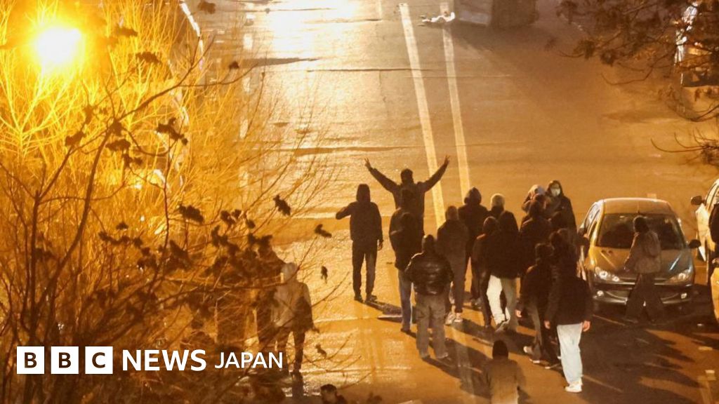 イラン当局が抗議者の遺体返還に高額要求と 複数遺族がBBCに話す