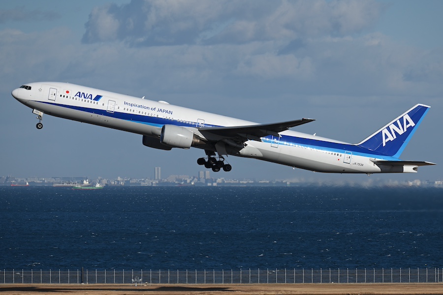 ANA、燃油サーチャージを引き上げ 欧米往復12.4万円、11月発券分から