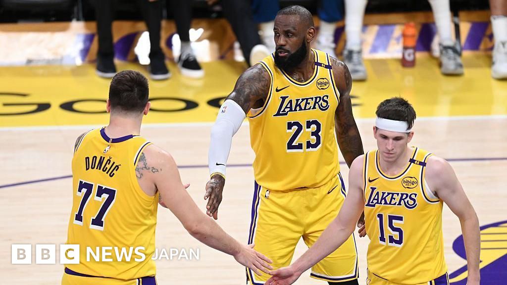 NBAのロサンゼルス・レイカーズ、売却へ 米スポーツ史上最高額