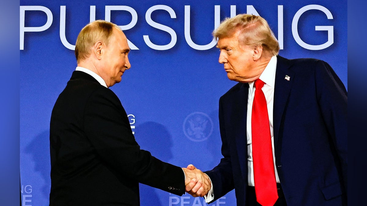 米国のトランプ大統領とロシアのプーチン大統領の共同記者会見全文