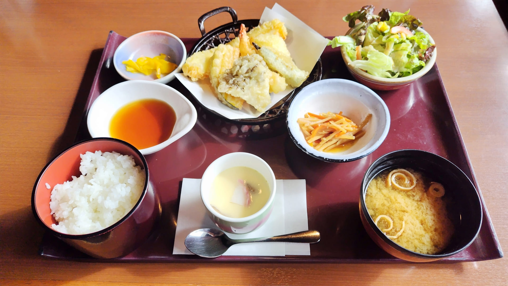 【男性に聞いた】おいしいと思う「和食系のファミレス」ランキングTOP12！ 第1位は「和食さと」【2026年最新調査結果】