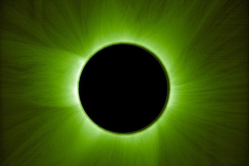 ESA、世界初の人工皆既日食を起こして「太陽コロナ」を撮影（ギズモード・ジャパン）