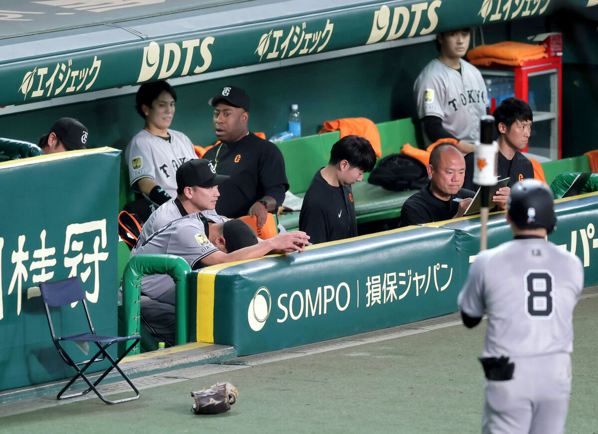 阿部慎之助監督「野球を知りませんというのとアグレッシブ、紙一重かもしれないけど」キャベッジ走塁死にうなだれる