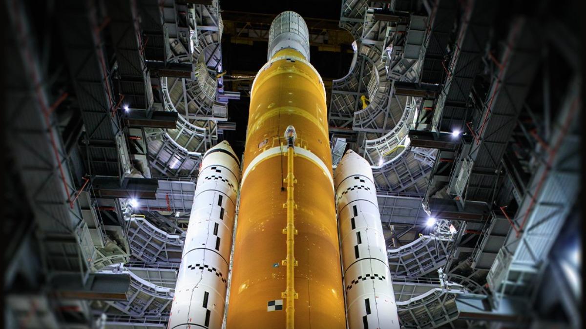トランプ政権、月探査計画を大幅見直しへ SLSロケット・有人宇宙船・月周回基地の中止を提案