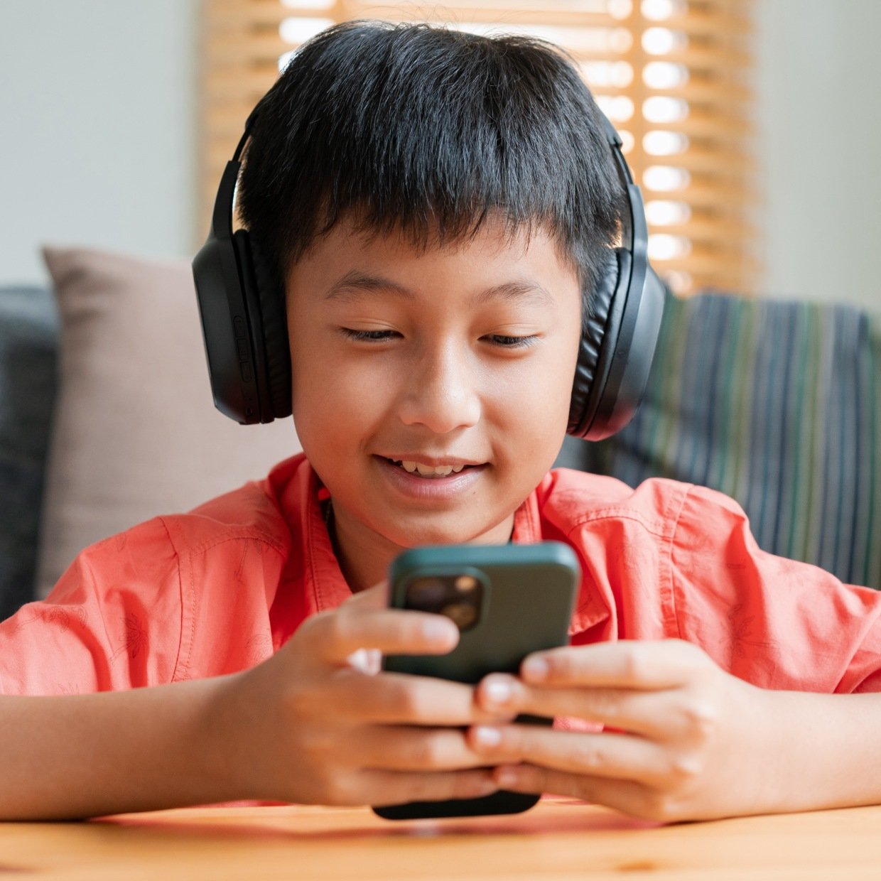 1日3時間ゲームをするのは普通？子どもの「ゲームや動画」依存傾向の“３つの特徴”