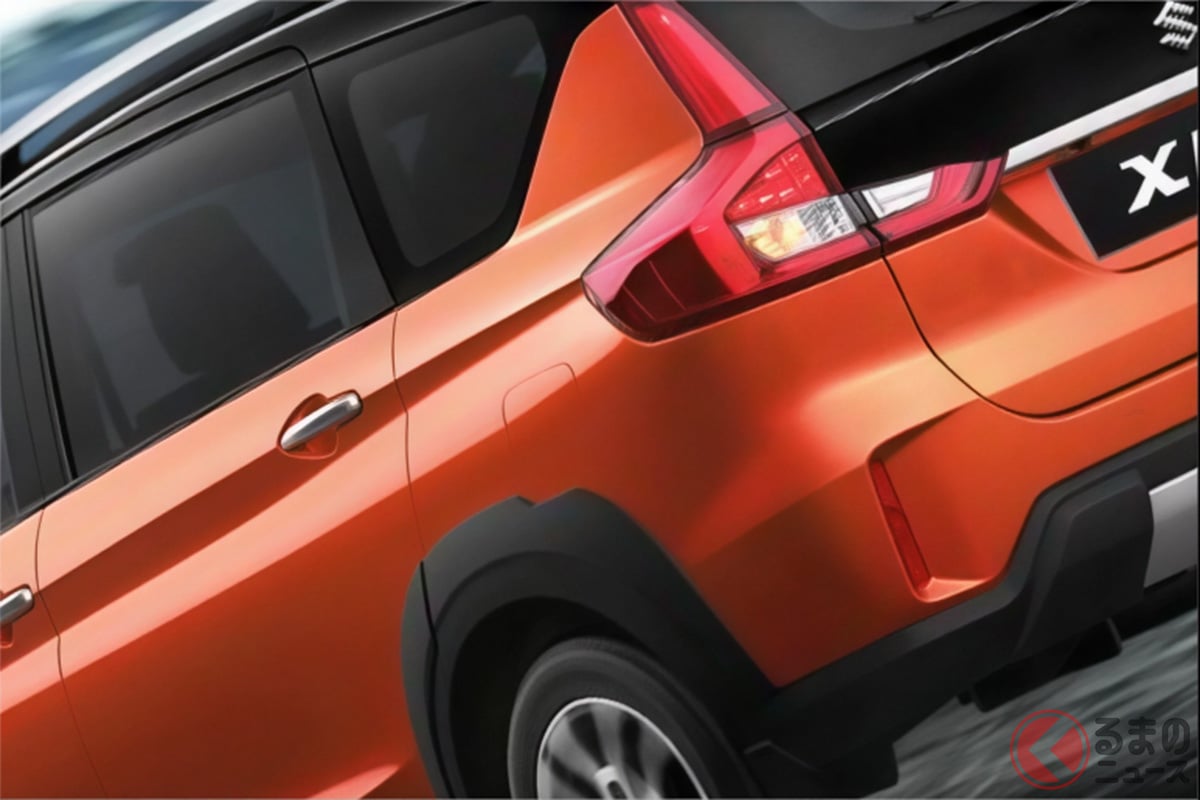 スズキ斬新「3列7人乗りSUV」がスゴイ！全長4.4m×全幅1.77m"ちょうどいいボディ"が魅力！ 洗練された"タフなデザイン"にも注目！ "5速MT"もある「XL7」アジア仕様とは？