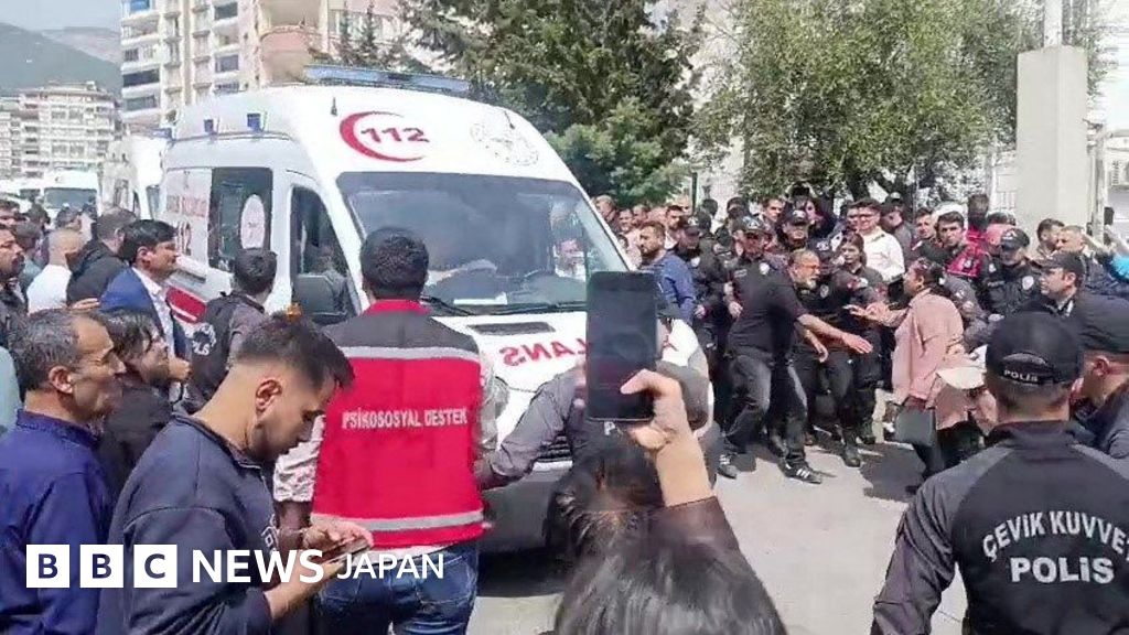 トルコの学校で銃撃、生徒ら9人死亡 2日間で2件目