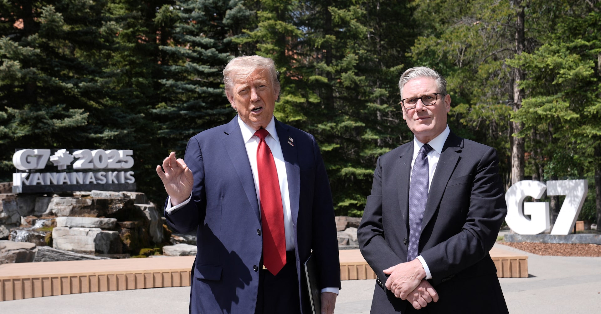 米英が貿易協定発表、鉄鋼は未解決 トランプ氏「私は英国好き」