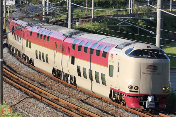 「寝台車の個室からこんな可愛い子が出てきたら…」 超人気アイドル「日本唯一の列車」で一夜を過ごす