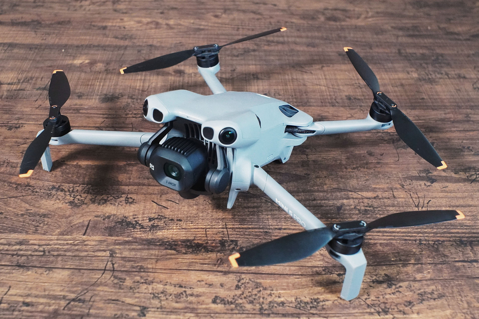 機体はMiniでも機能はフルサイズ。DJI Mini 5 Proを飛ばす