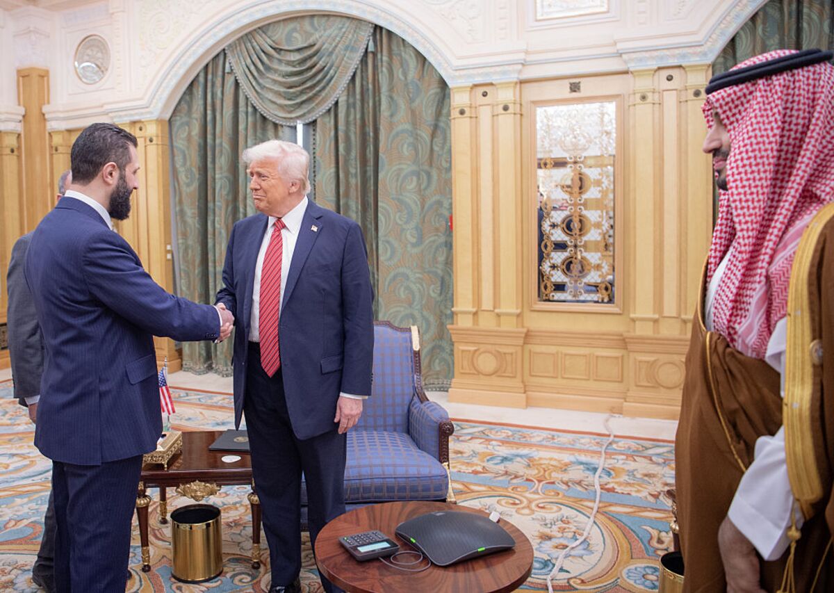 イスラエルの軍事的優位に揺らぎ、トランプ氏中東ディール外交の波紋