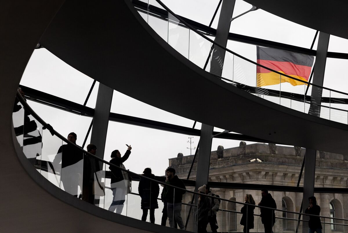 ドイツ国債利回り急上昇、歴史的な財政政策転換で－支出制限を緩和