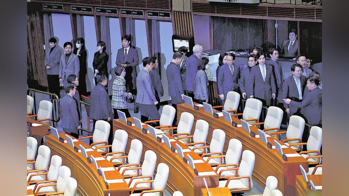 「職務停止再び」混乱に拍車かかる韓国…韓悳洙首相の弾劾案可決、野党の強引な対応に批判