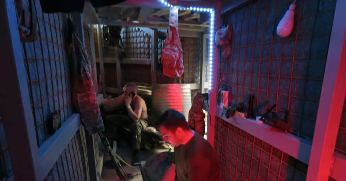 トウモロコシ畑の地下に塹壕「どうぞ中に入って」 ドローン発達、ウクライナで消えた前線 変わる戦争 ウクライナ侵略3年半