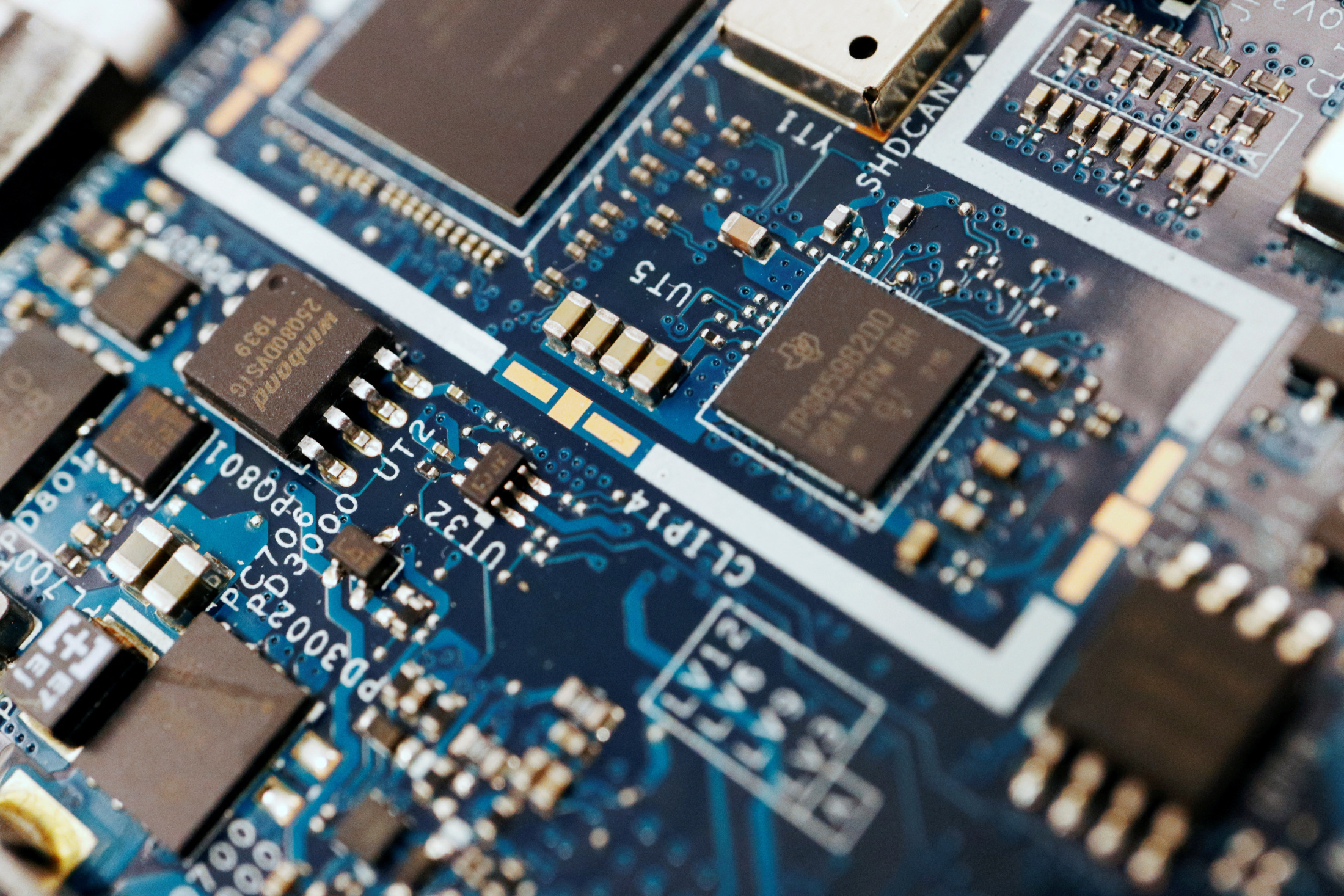 「半導体に100％の関税」、トランプ氏表明 国内生産なら優遇