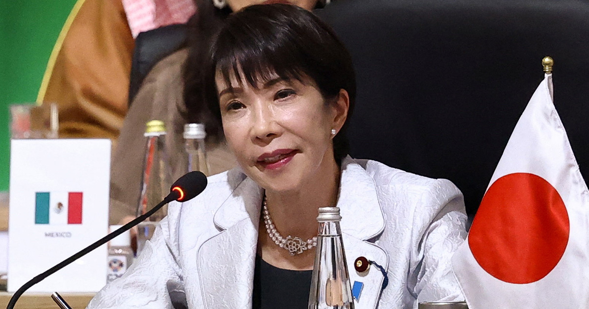 「なんでこんなバカが国のトップなの？」カリスマ的な人気を誇るアーティスト 高市首相の“洋服選び”投稿に怒り爆発