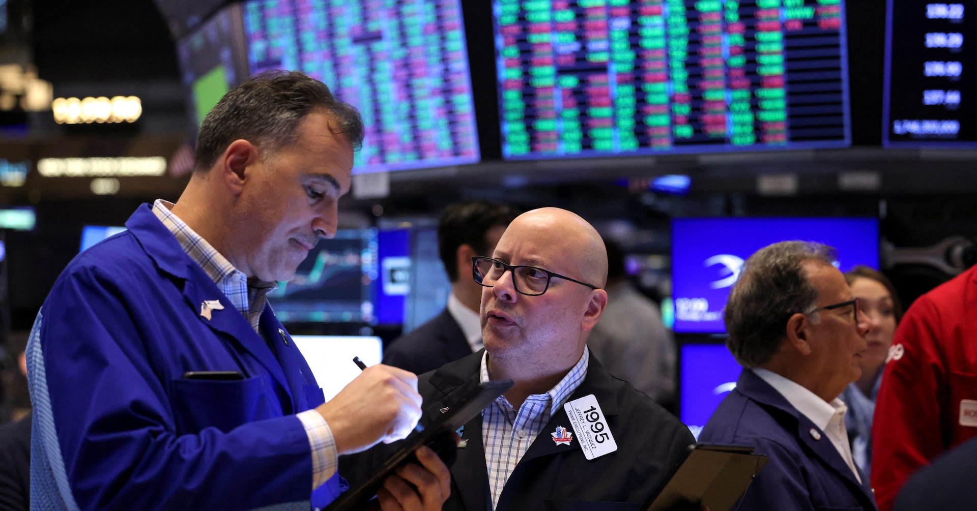 米国株式市場＝上昇、ダウ105ドル高 米中貿易協議の進展に期待