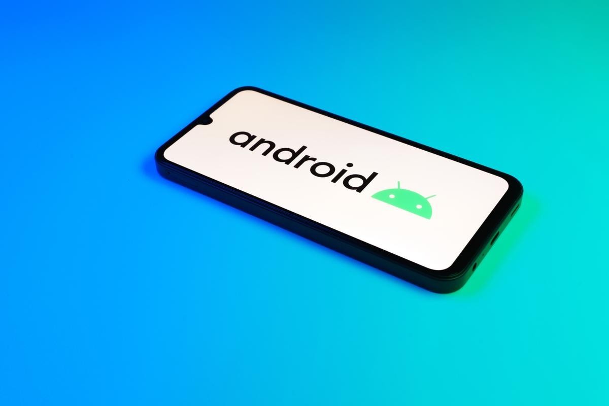 Androidスマホを落としても安心！？セキュリティ機能のアップデートで「自動で再起動」される（ライフハッカー・ジャパン）