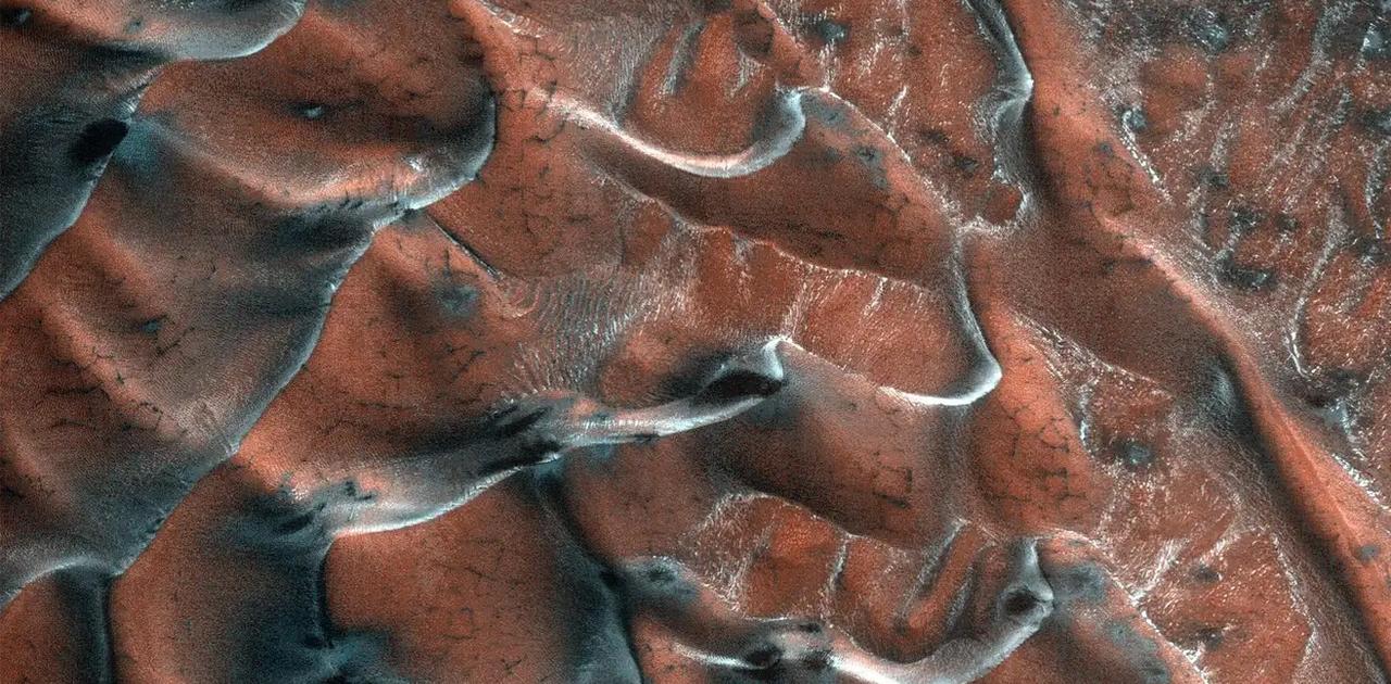 休眠し続ける火星探査車｢祝融号｣のデータから明らかになったこと