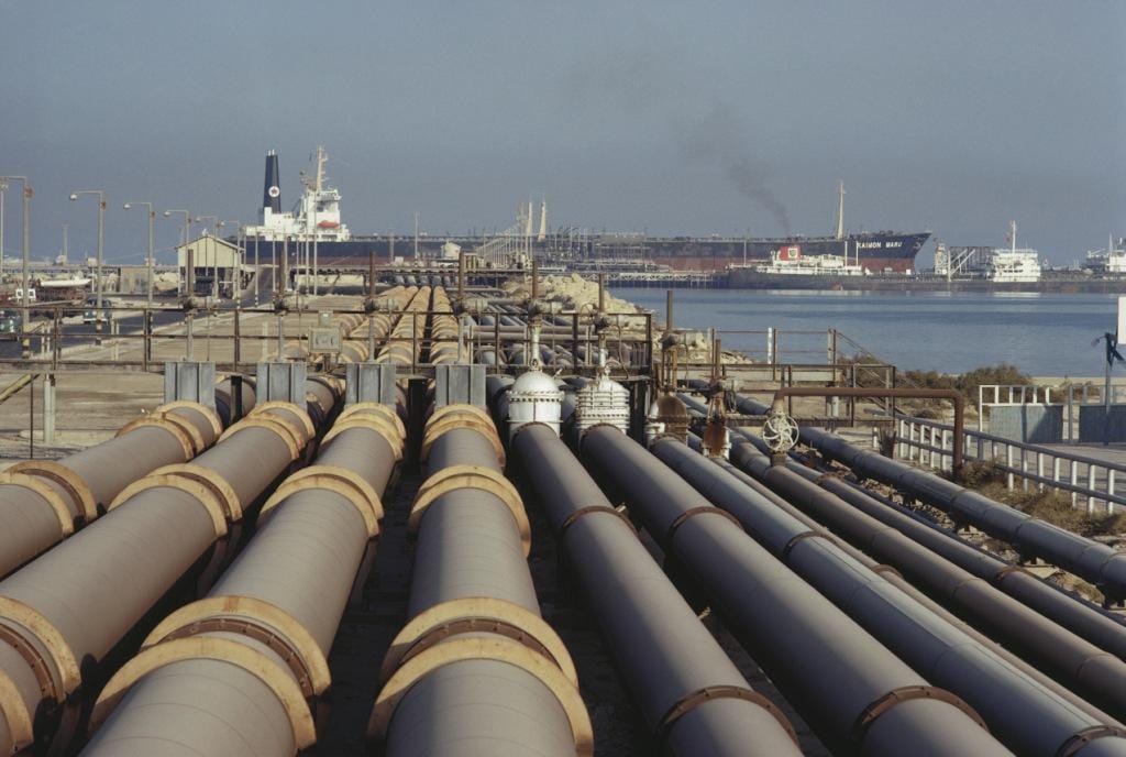 米軍のカーグ島攻撃が突きつける現実、ホルムズ危機と日本に迫る新たな役割(1/4)