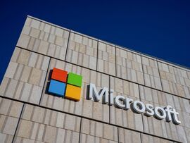 マイクロソフト、全従業員の6000人を削減－管理職層を簡素化（Bloomberg）