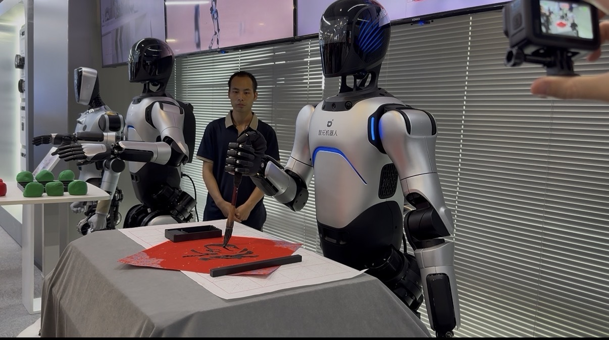ヒューマノイド、買えないなら借りるーー中国発「ロボットレンタル」企業へ投資殺到（36Kr Japan）
