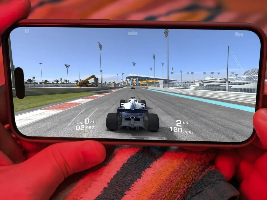 iPhoneやAndroidスマホを充電器につなぎっぱだと電池は劣化する？公式見解は（CNET Japan）