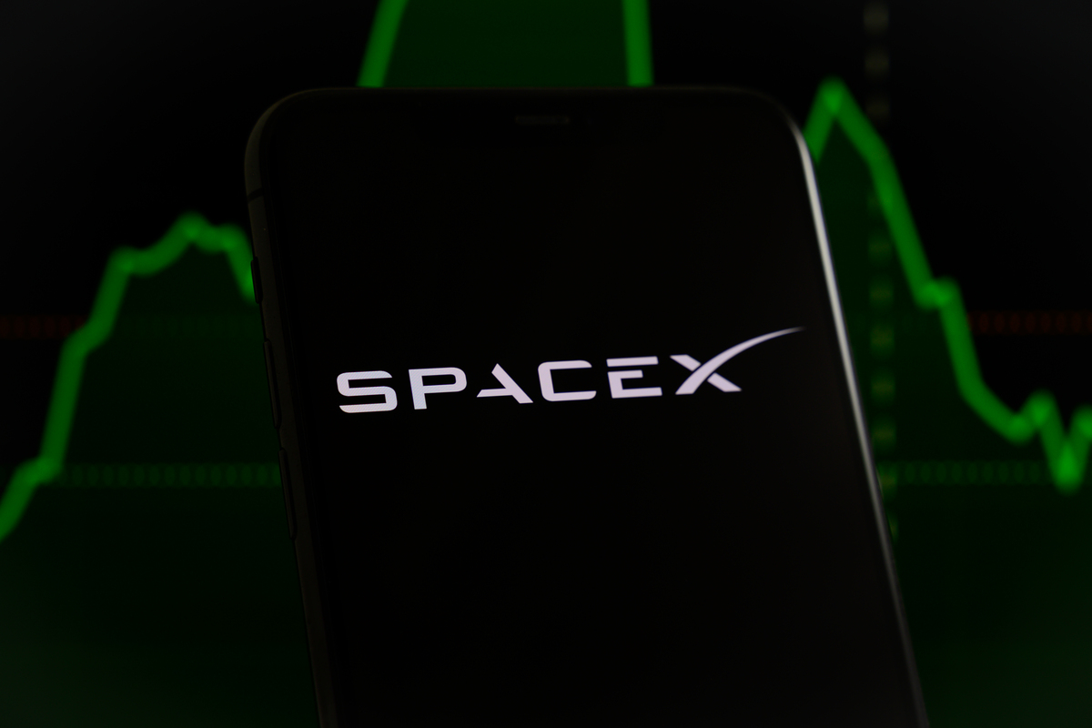 スペースX株、初めて上場時の公開価格135ドル割れ
