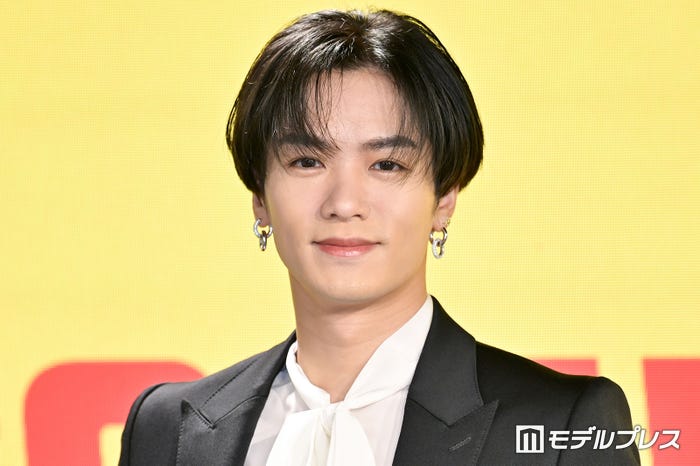 THE RAMPAGE川村壱馬、父親との映画館2ショット公開「骨格がそっくり」「親子でオーラすごい」と反響