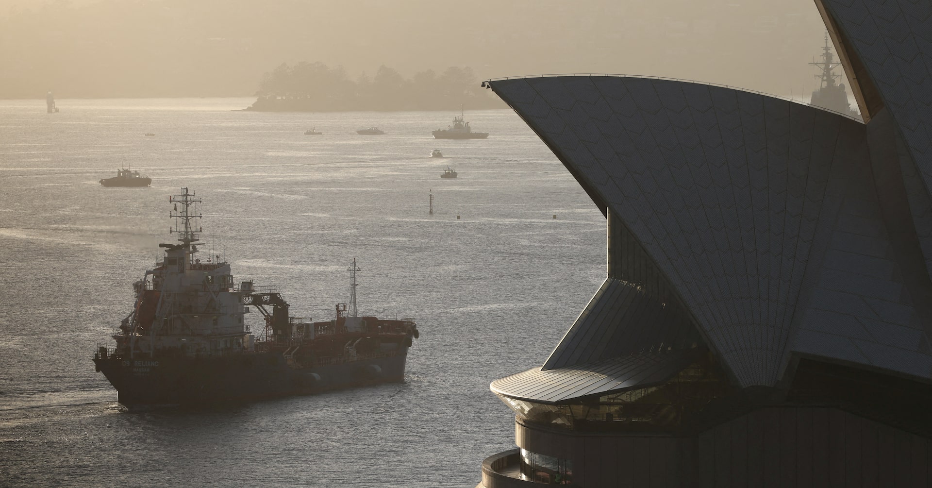 アングル：アジア各国、中東紛争による燃料不足でコロナ禍の対応再現も