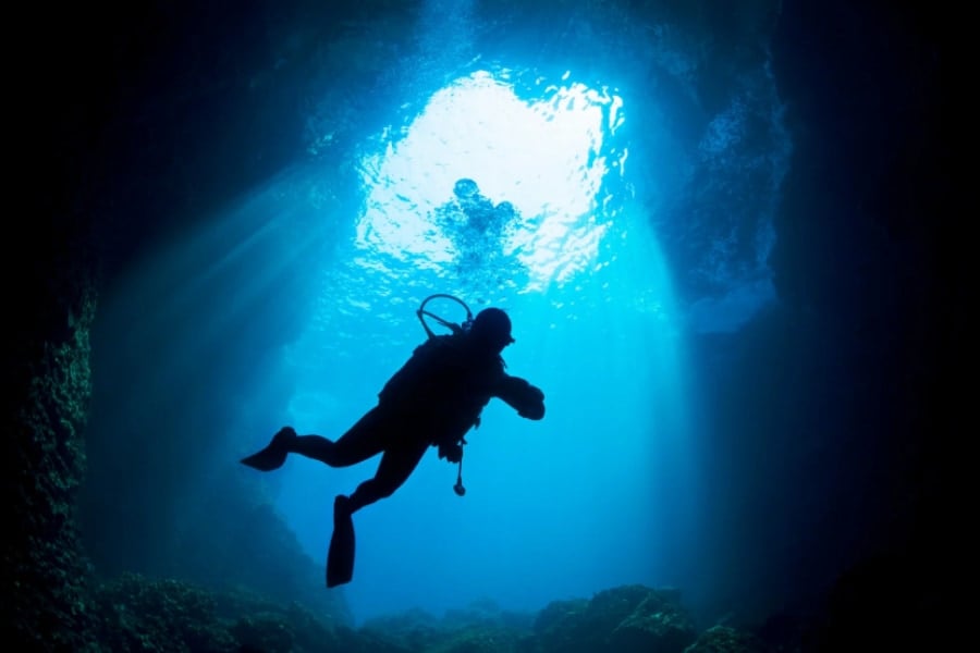 水中居住装置「ヴァンガード」を試作発表